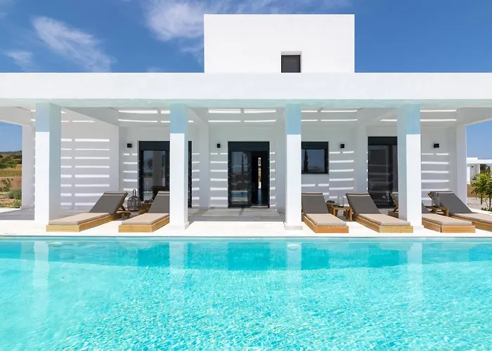 Villa Seastar Large Pool & Jacuzzi Retreat