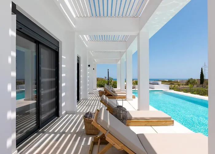 Villa Seastar Large Pool & Jacuzzi Retreat *