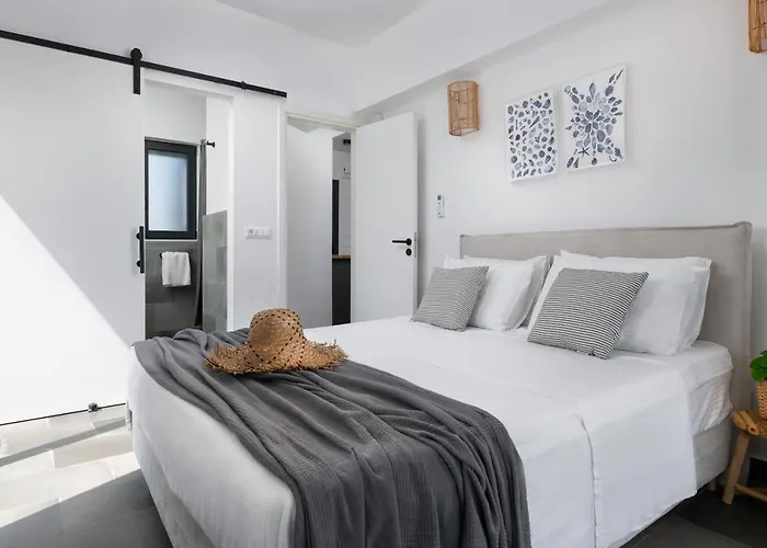 Villa Seastar Large Pool & Jacuzzi Retreat *