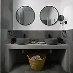 Вилла Seastar Large Pool & Jacuzzi Retreat *