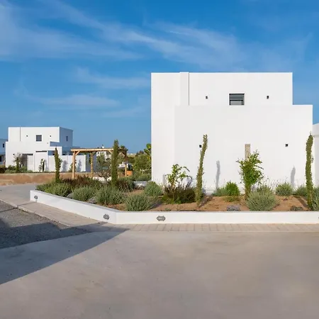 Seastar Large Pool & Jacuzzi Retreat * Lachania