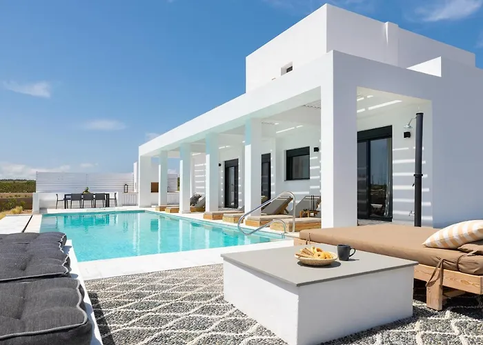 Seastar Large Pool & Jacuzzi Retreat * Lachania