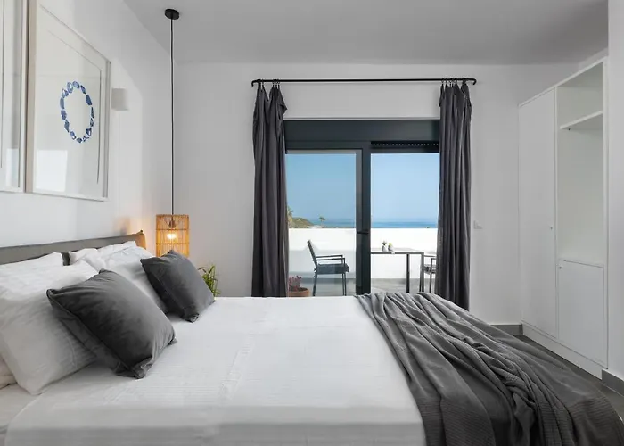 Seastar Large Pool & Jacuzzi Retreat Villa