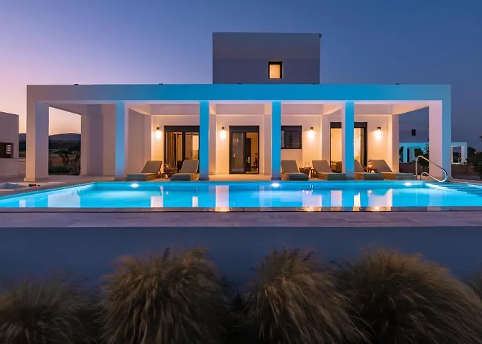 Seastar Large Pool & Jacuzzi Retreat Villa Lachania
