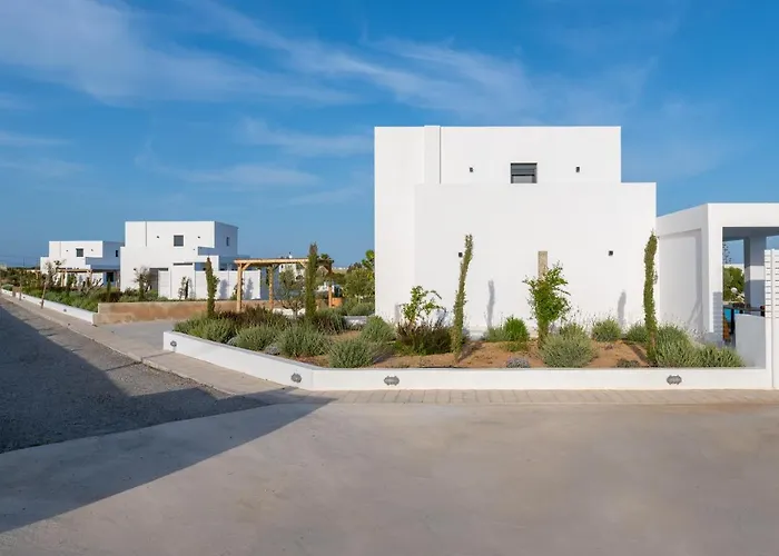 Seastar Large Pool&jacuzzi Retreat * Lachania